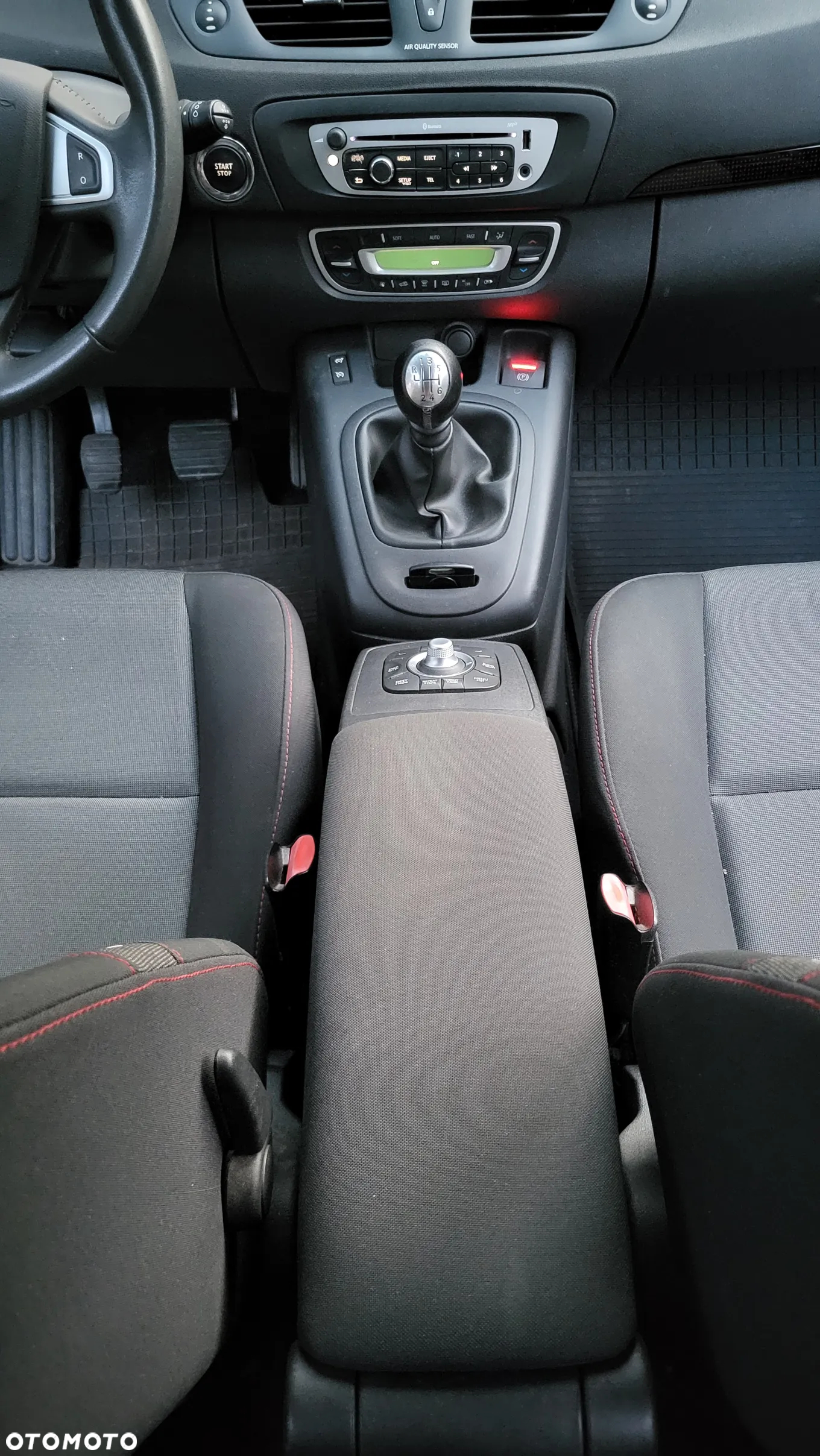 Renault Scenic - 18