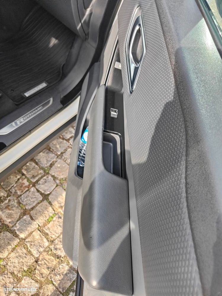 Land Rover Range Rover Velar 2.0d R-Dynamic - 12