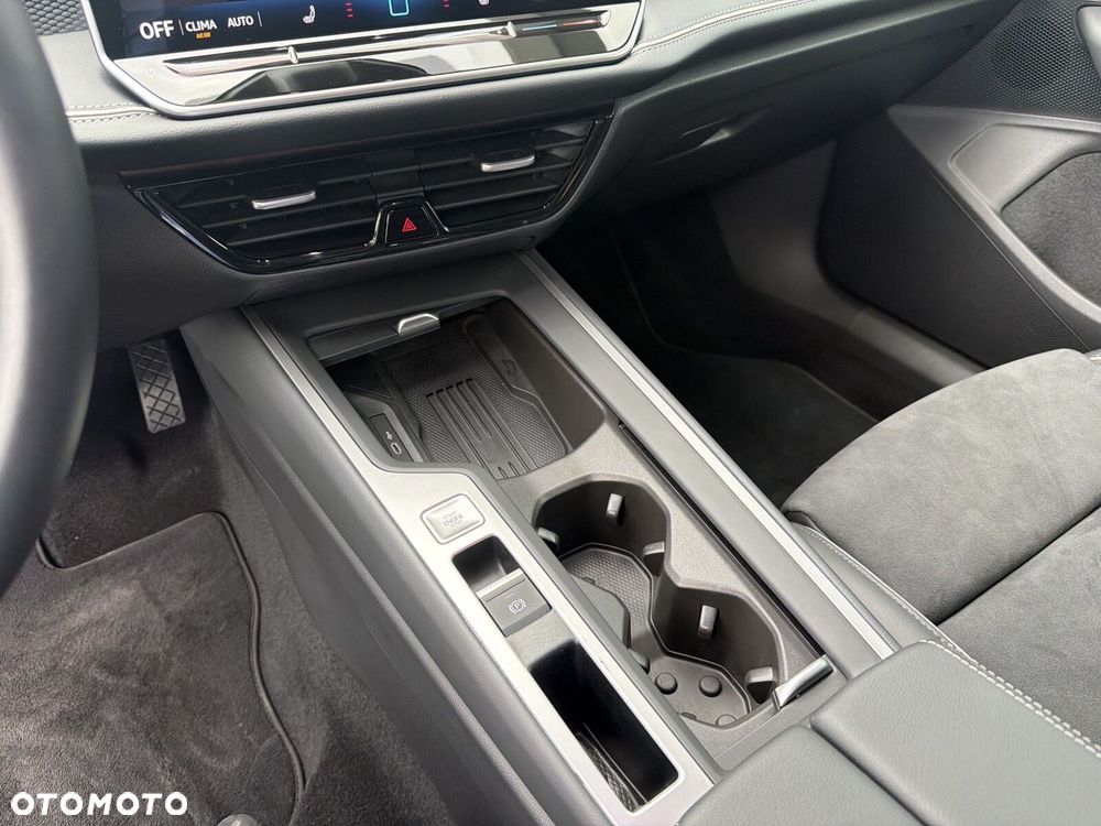 Volkswagen Passat Variant 1.5 TSI EVO Business DSG - 16