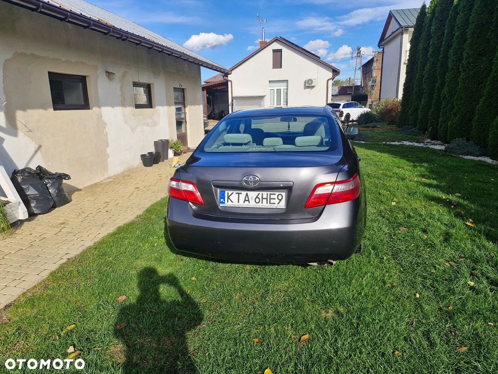 Toyota Camry 2.4 SE - 4