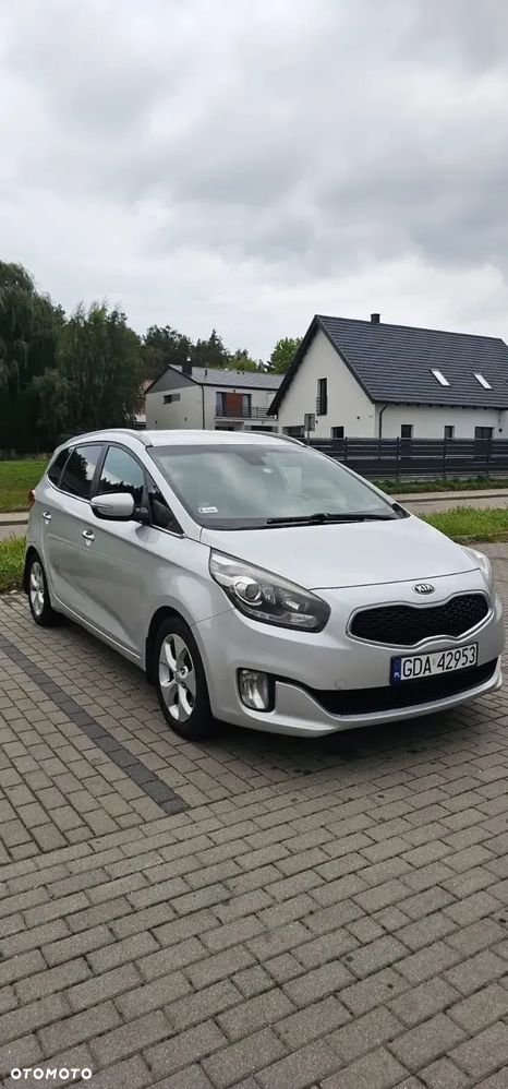 Kia Carens 1.7 CRDi L - 1