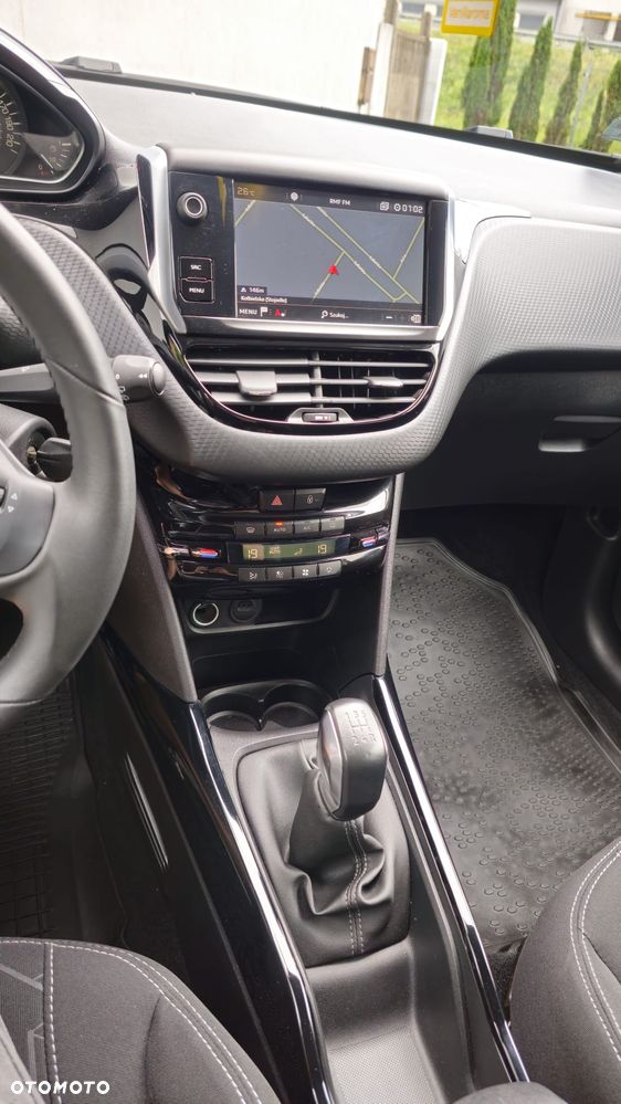 Peugeot 2008 - 22