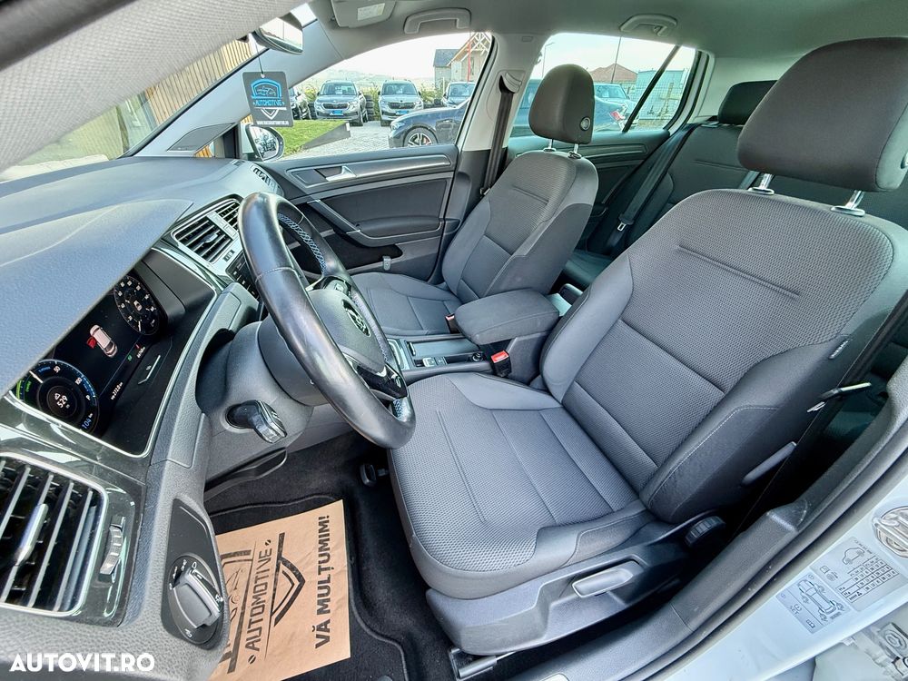 Volkswagen e-Golf - 8