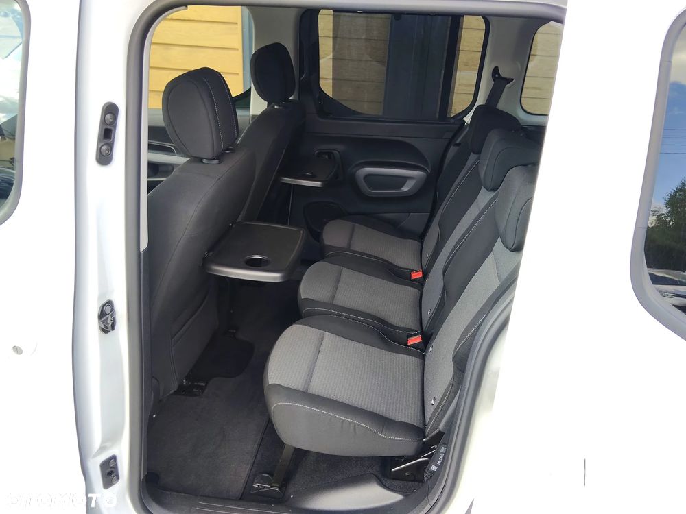 Toyota Proace City Verso 1.2 Turbo L1 Team Deutschland - 34