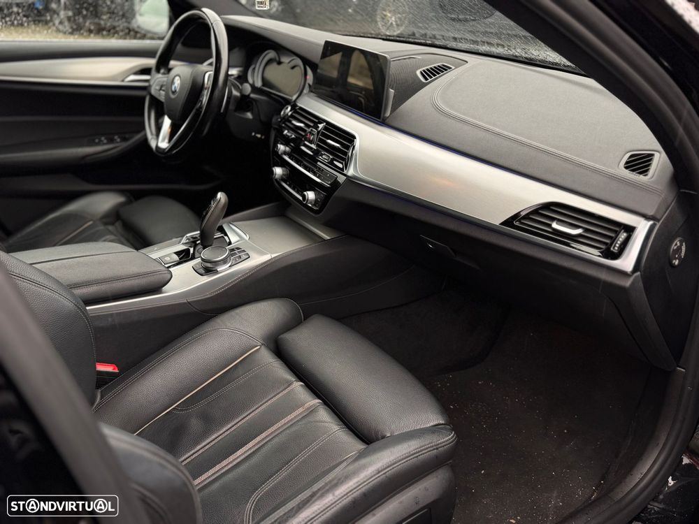 BMW 520 d Line Luxury Auto - 3