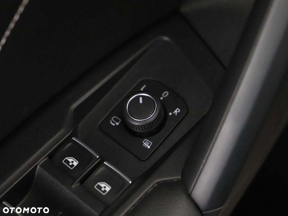 Volkswagen Tiguan 2.0 TDI SCR 4Mot R-Line DSG - 24