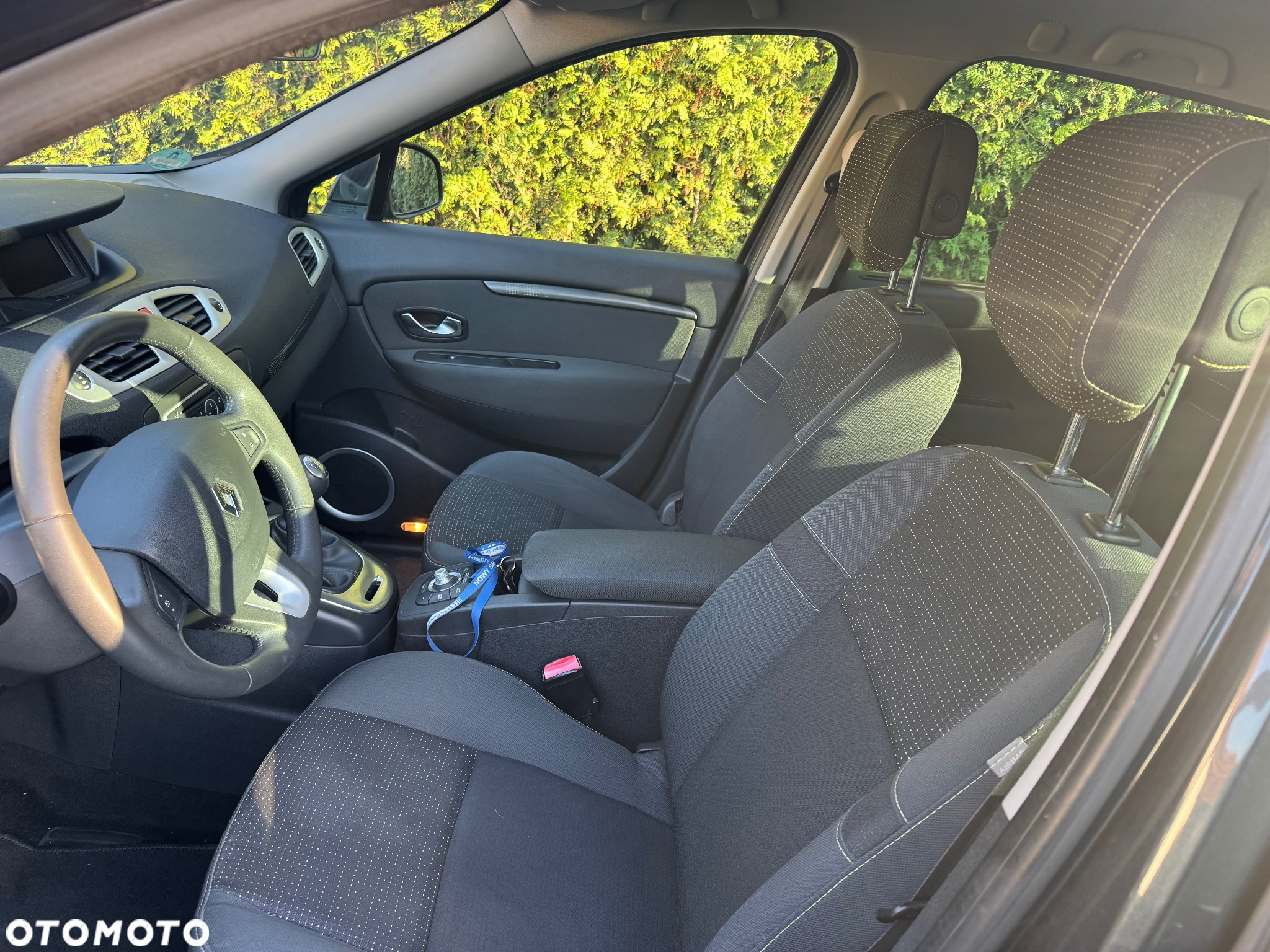 Renault Scenic 1.4 16V TCE Privilege - 10