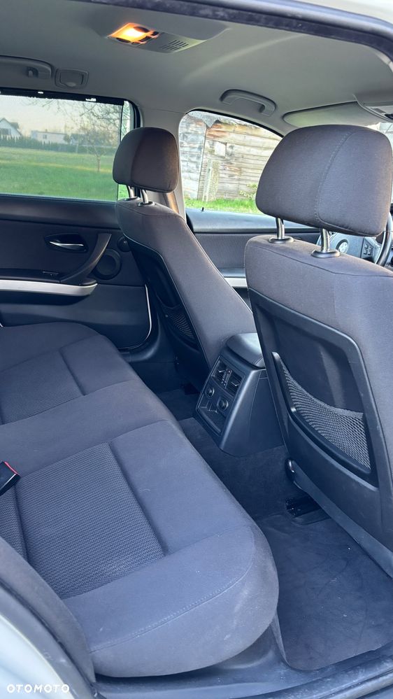 BMW Seria 3 320d DPF - 12