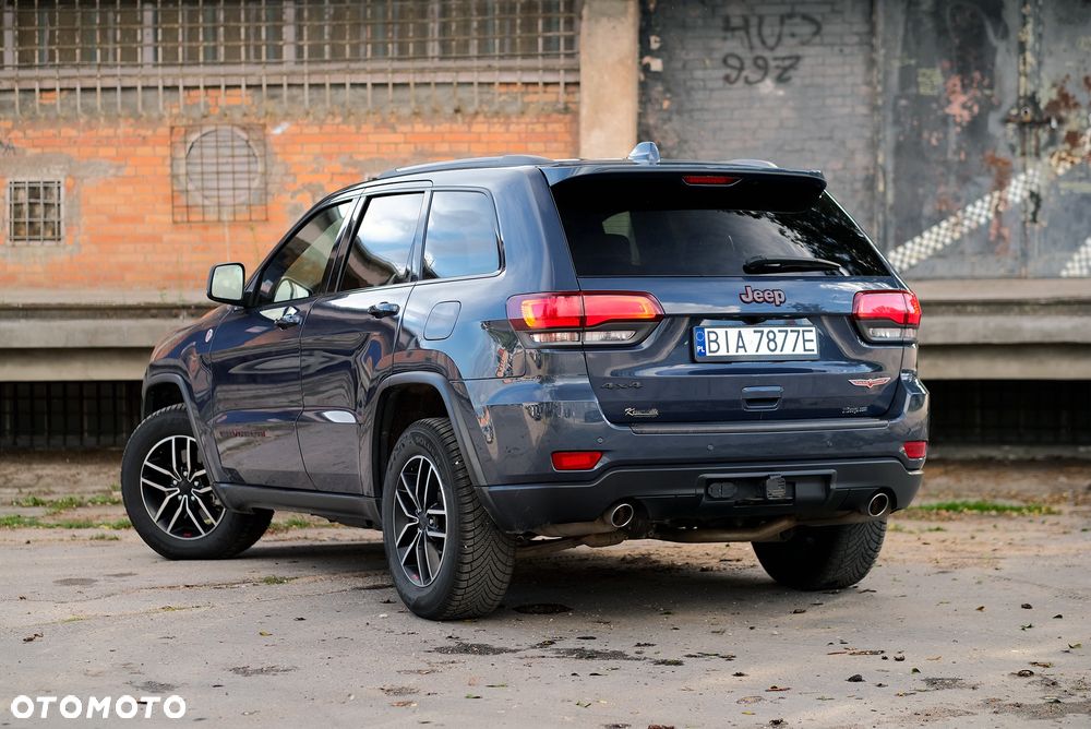 Jeep Grand Cherokee - 8