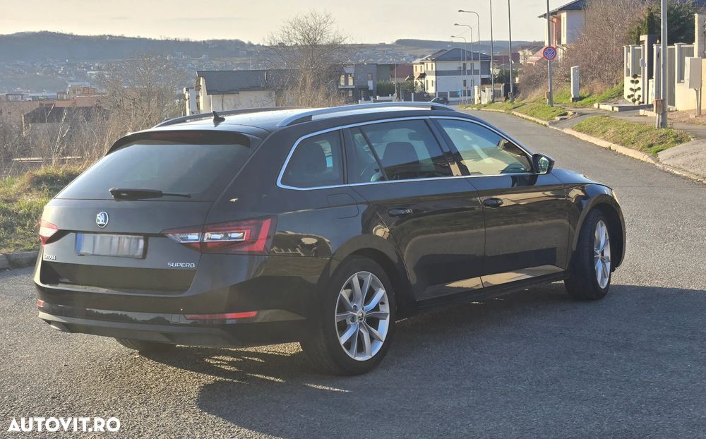 Skoda Superb 2.0 TDI DSG Style - 14
