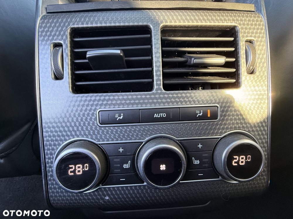 Land Rover Range Rover Sport - 16