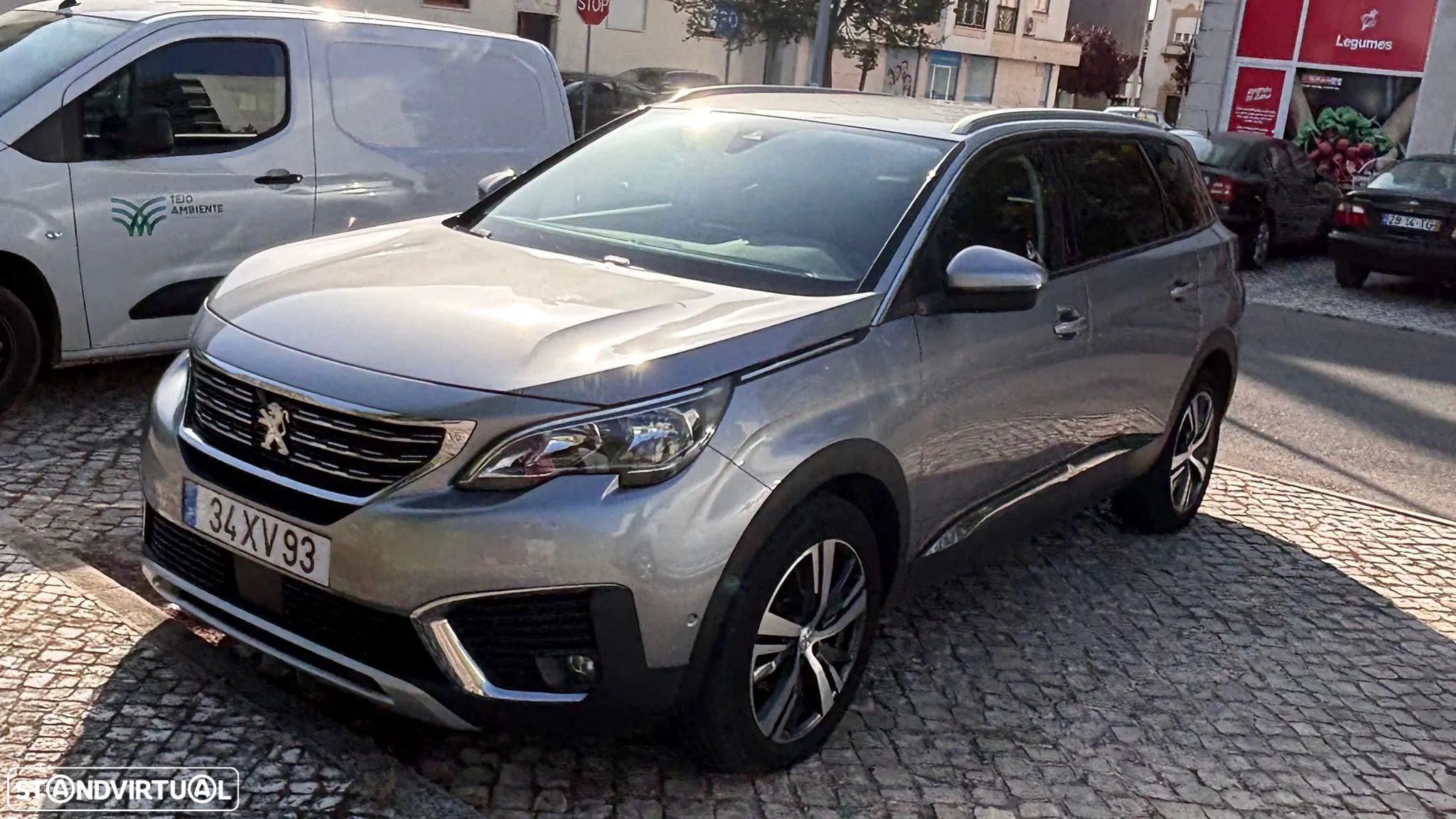 Peugeot 5008 1.5 BlueHDi Allure EAT8 - 1