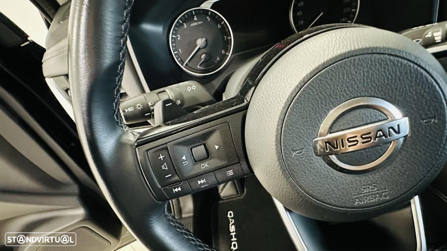 Nissan Qashqai 1.3 DIG-T N-Connecta LED Xtronic - 23