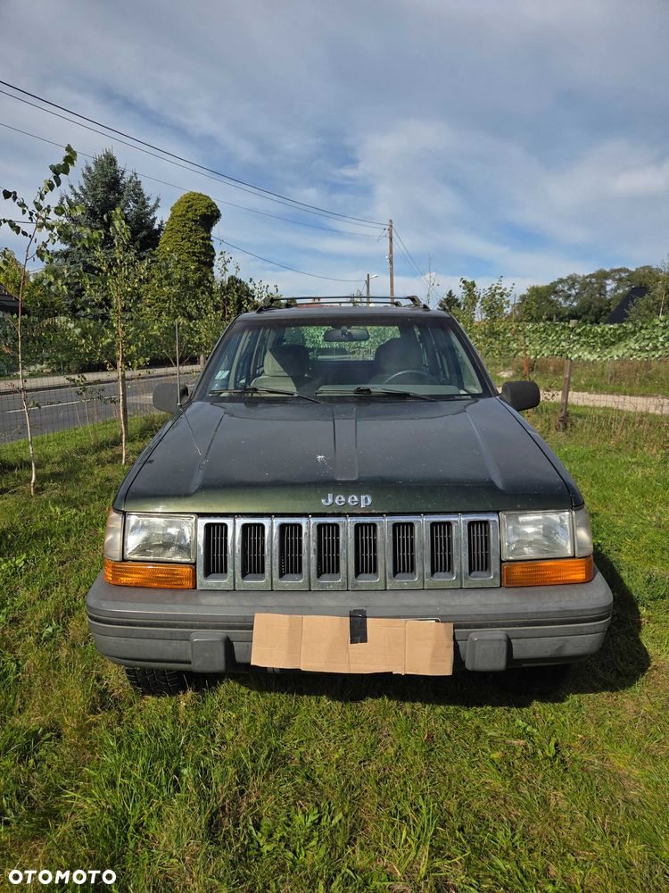 Jeep Grand Cherokee - 1