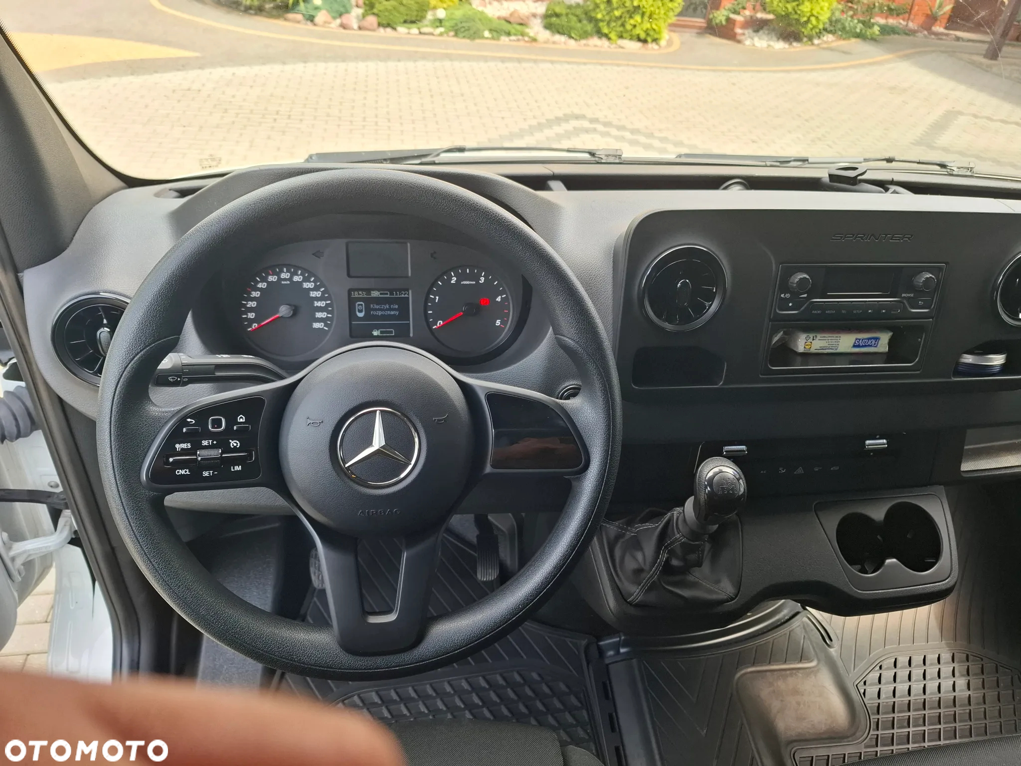 Mercedes-Benz Sprinter - 10
