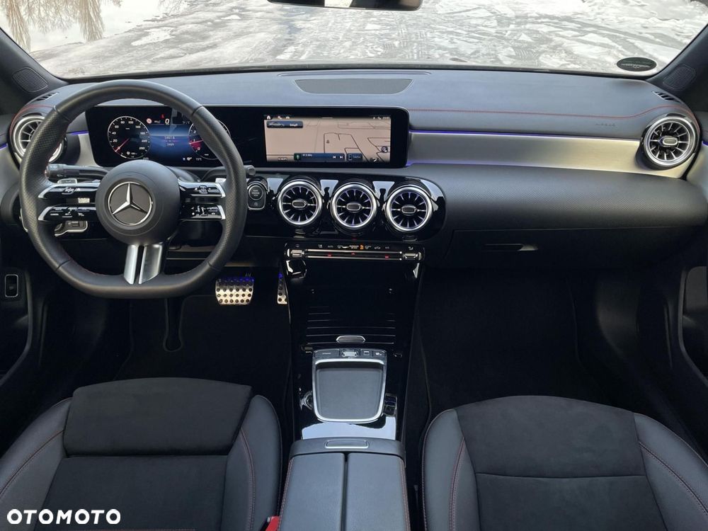 Mercedes-Benz CLA - 14