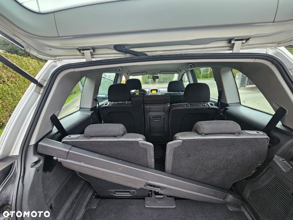 Opel Zafira - 7