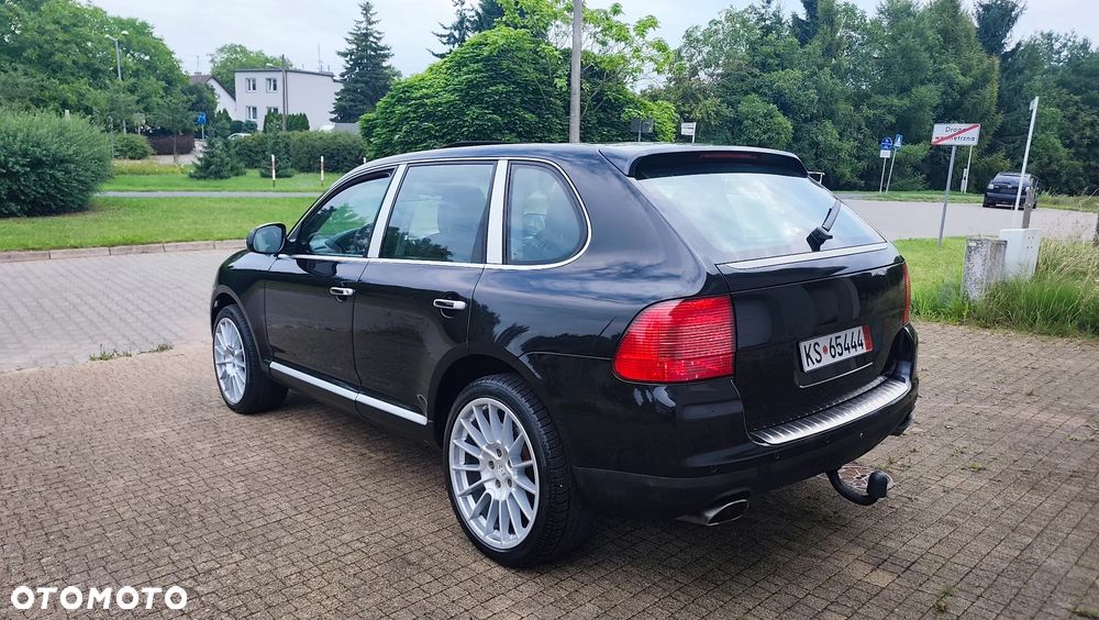 Porsche Cayenne - 17