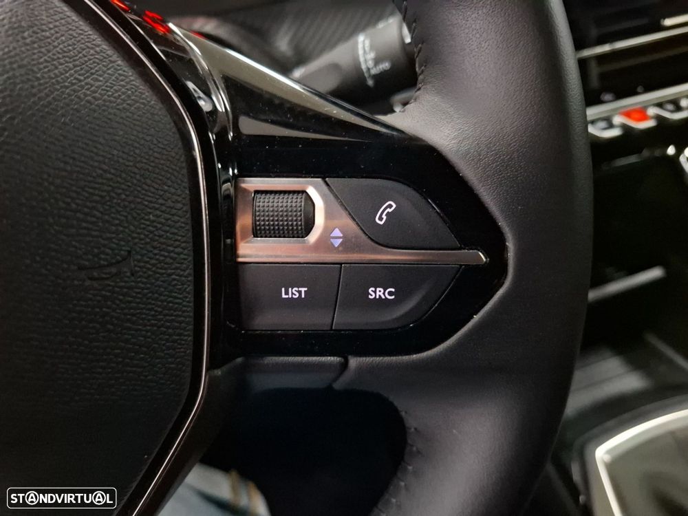 Peugeot 2008 1.2 PureTech Active - 17