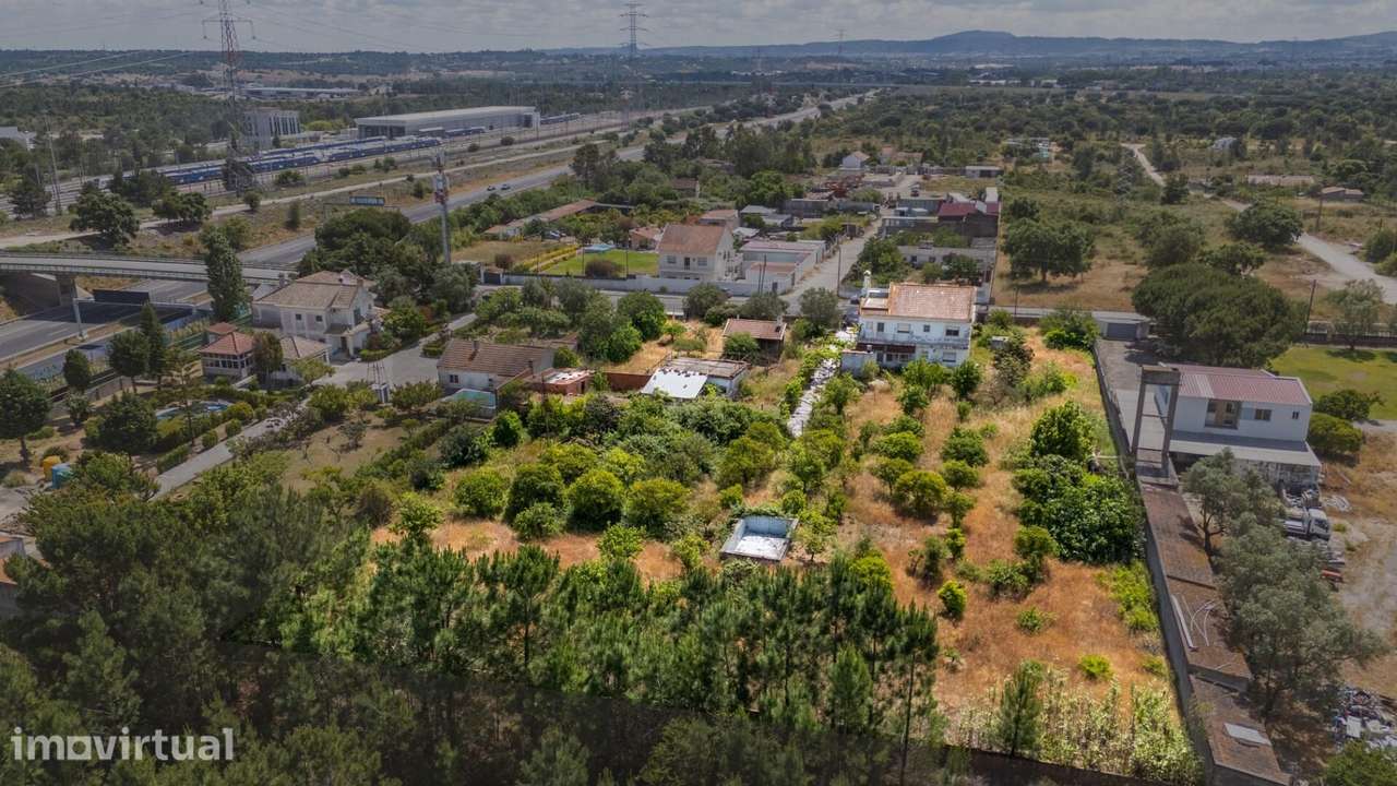 Quinta em Fernão Ferro - Grande imagem: 2/17