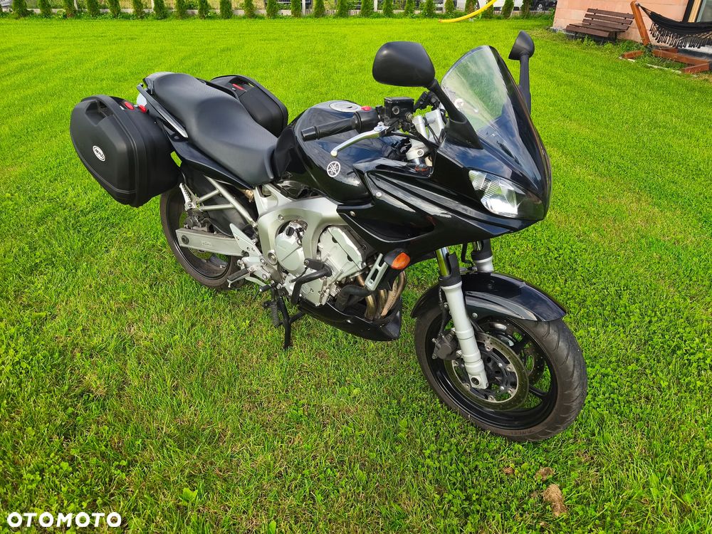 Yamaha FZ6