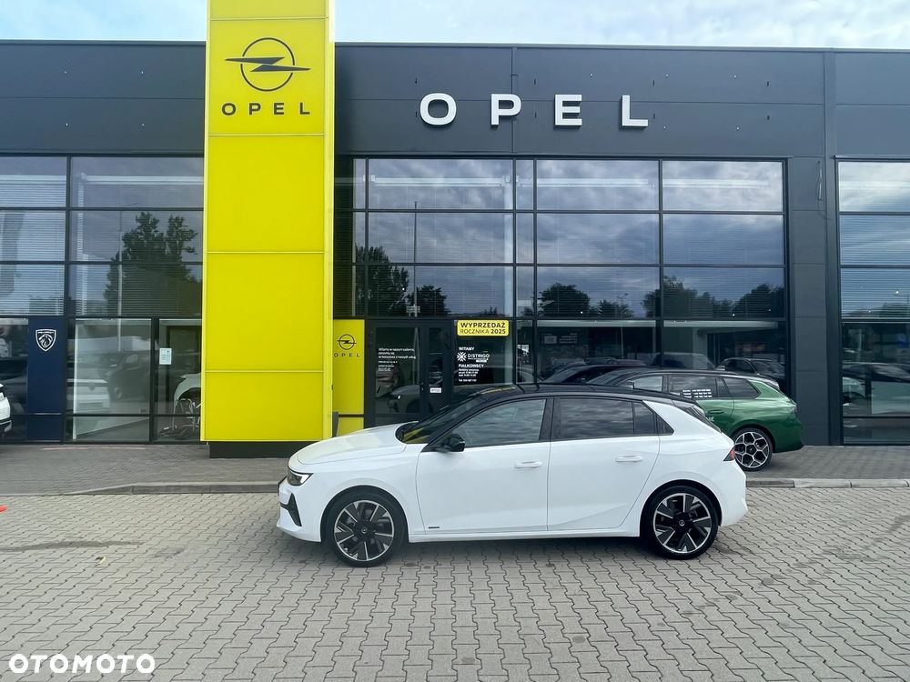 Opel Astra Ultimate - 1