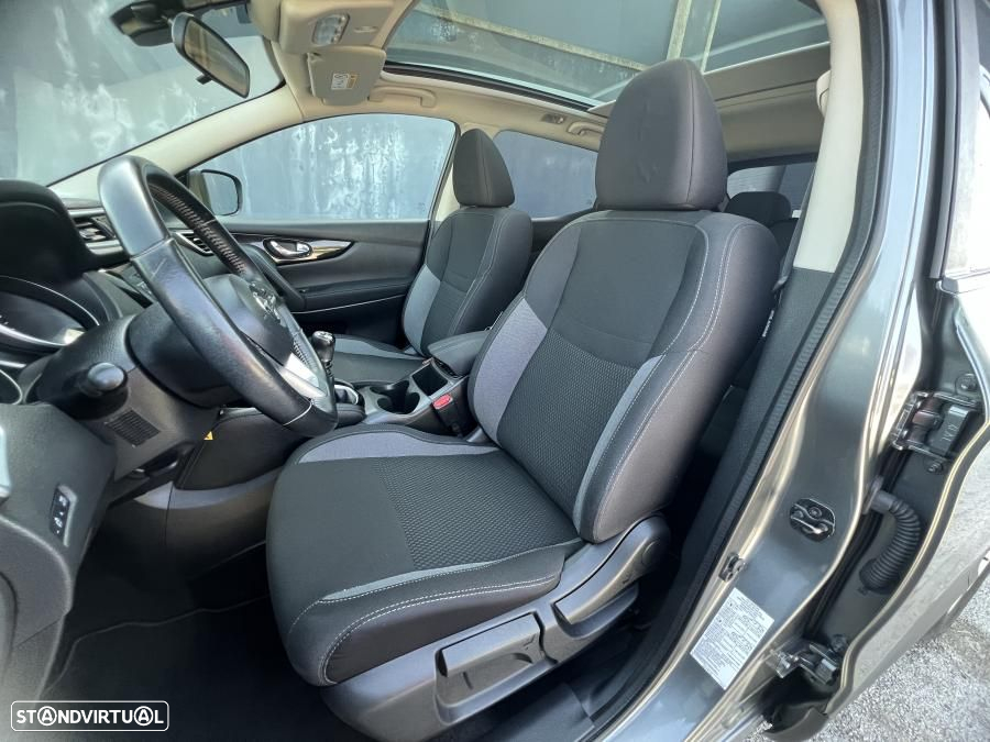 Nissan Qashqai 1.5 dCi N-Connecta Business - 17