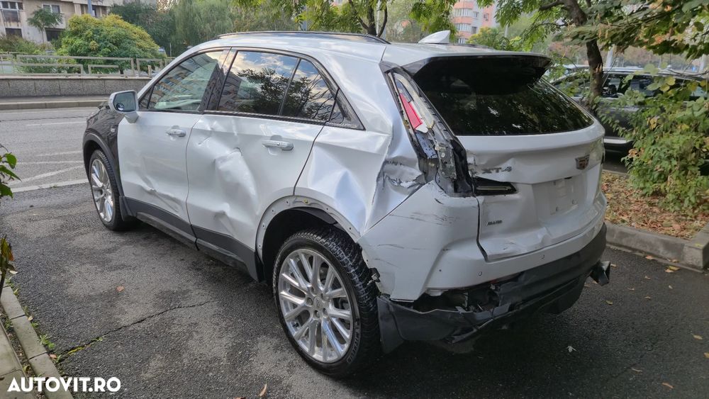 Cadillac XT4 - 6