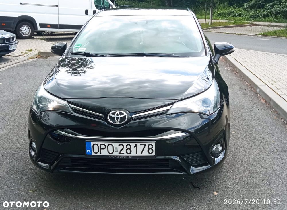 Toyota Avensis - 1