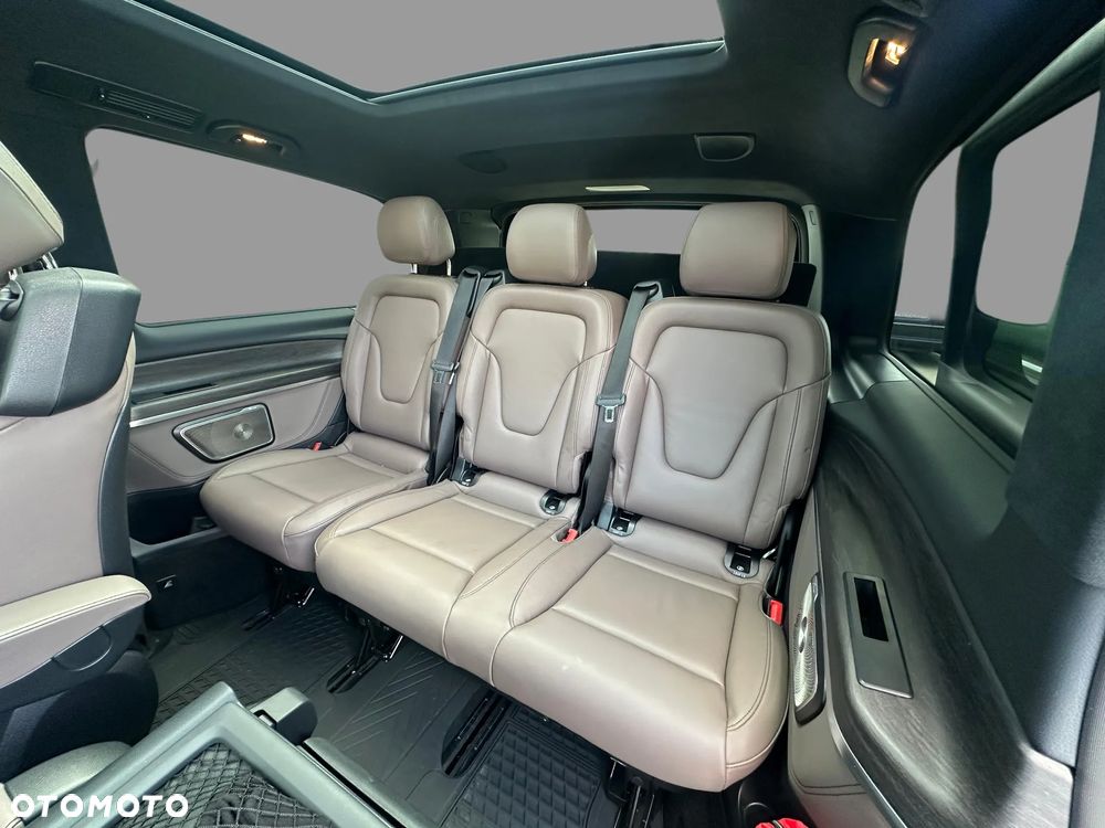 Mercedes-Benz Klasa V 300 d 4-Matic 9G-Tronic Exclusive (d³ugi) - 11