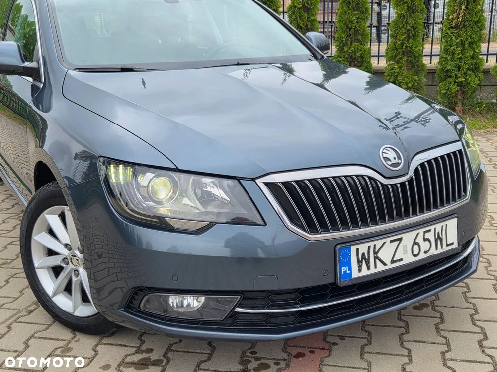 Skoda Superb 2.0 TDI Ambition - 29