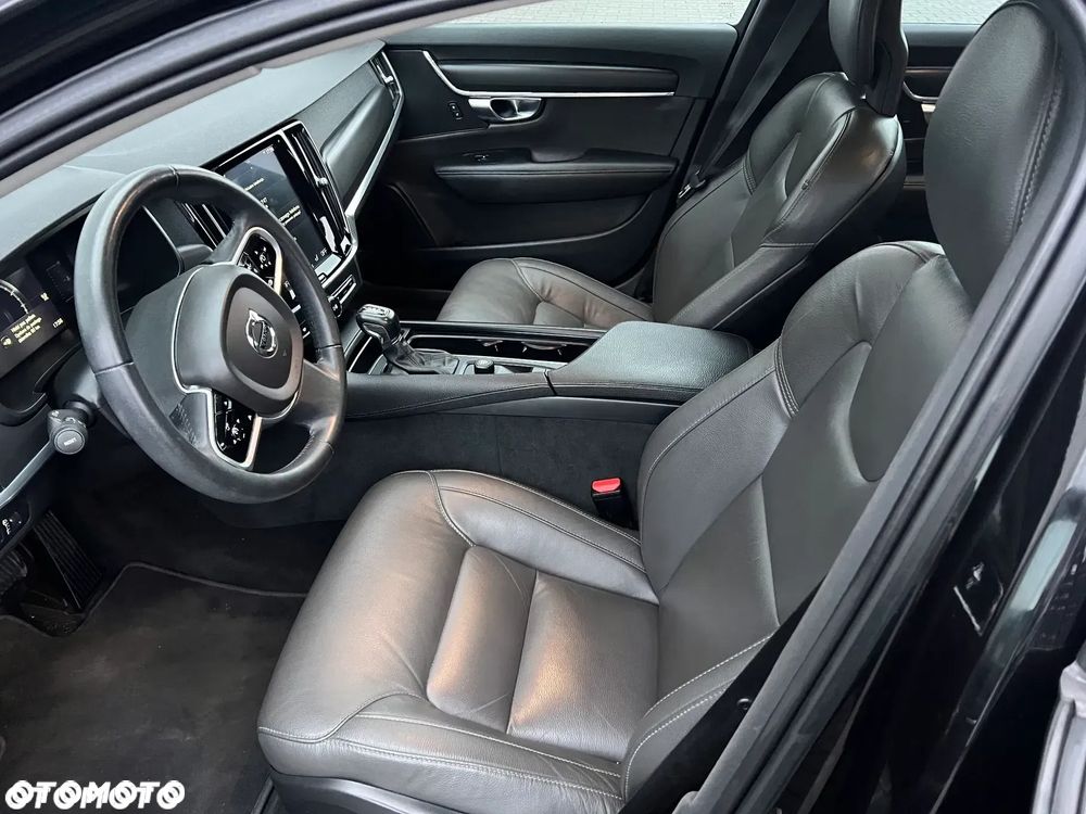 Volvo V90 - 17