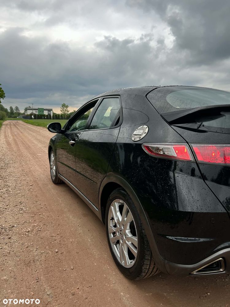 Honda Civic 1.8i-VTEC 50 Jahre Edition - 4