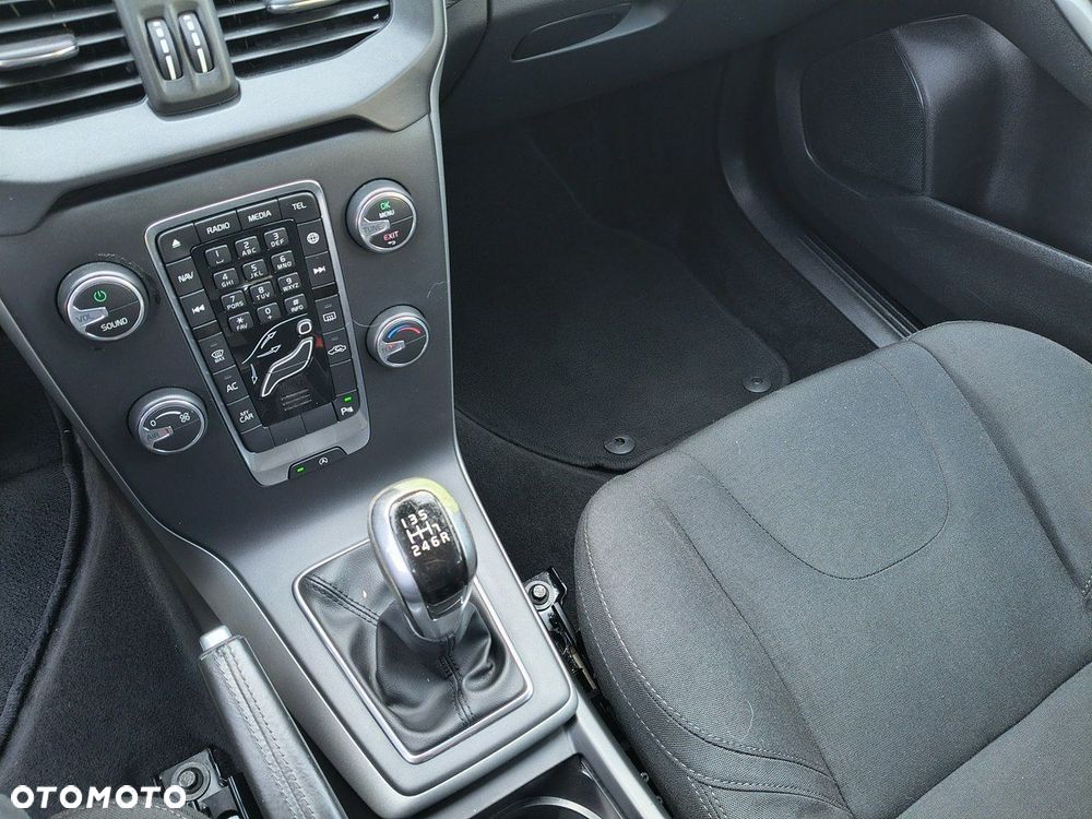 Volvo V40 D2 Drive-E Kinetic - 10