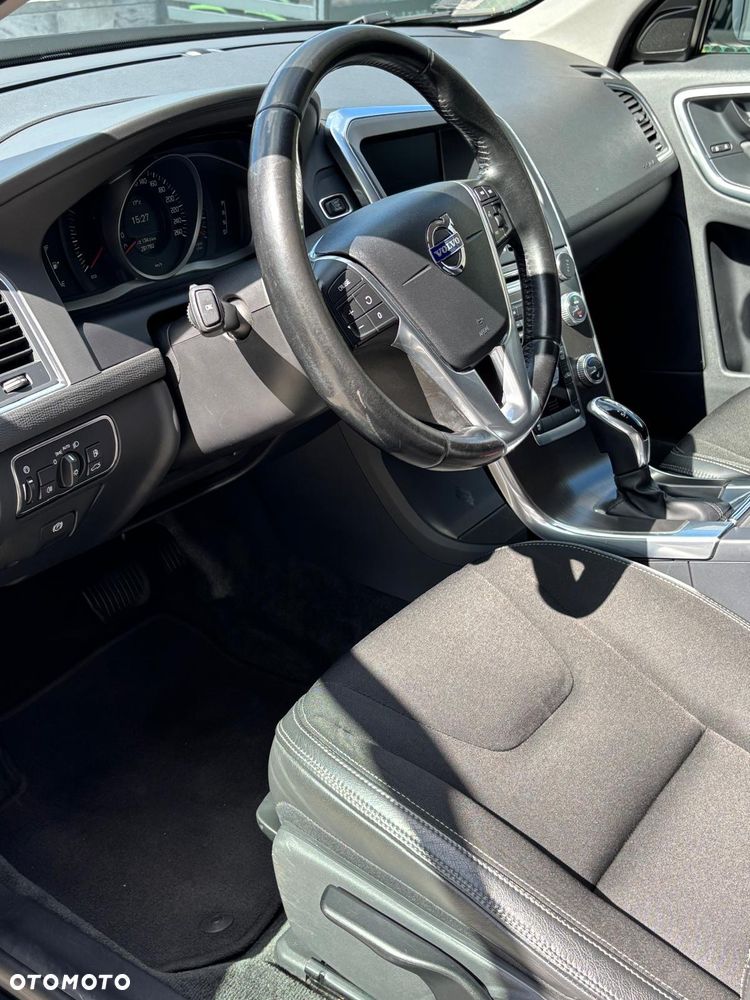 Volvo XC 60 D3 Momentum - 33