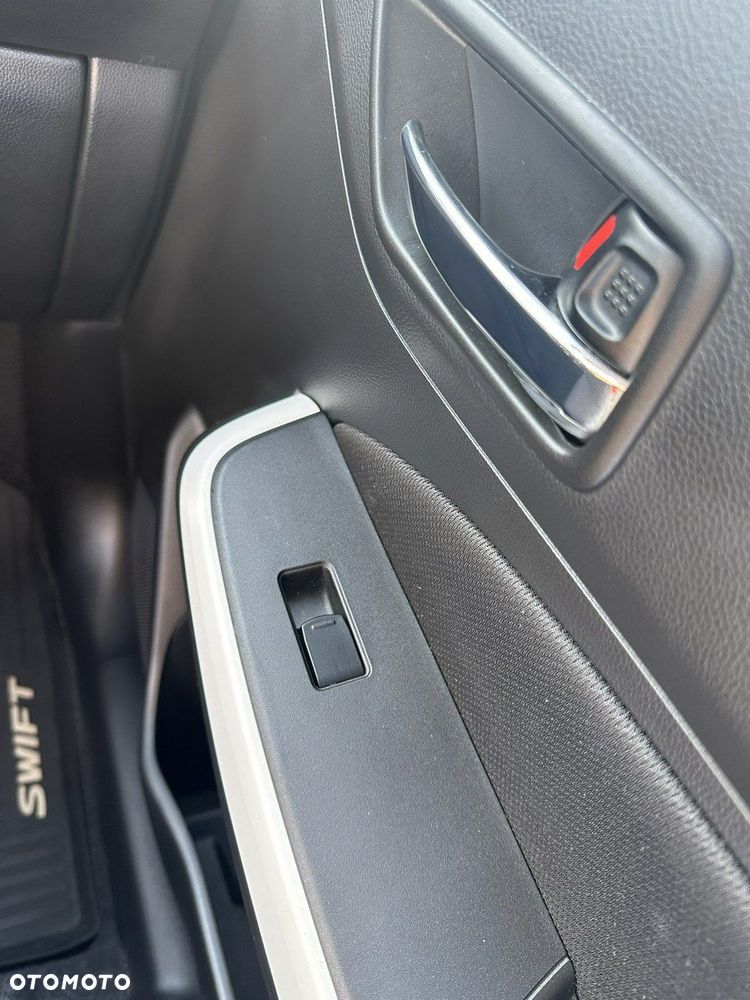 Suzuki Swift - 31