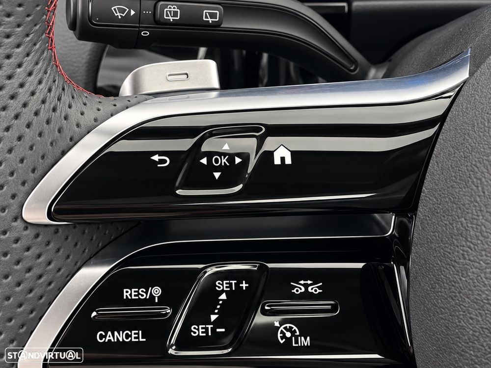 Mercedes-Benz GLA 200 d AMG Line — fotografia 16