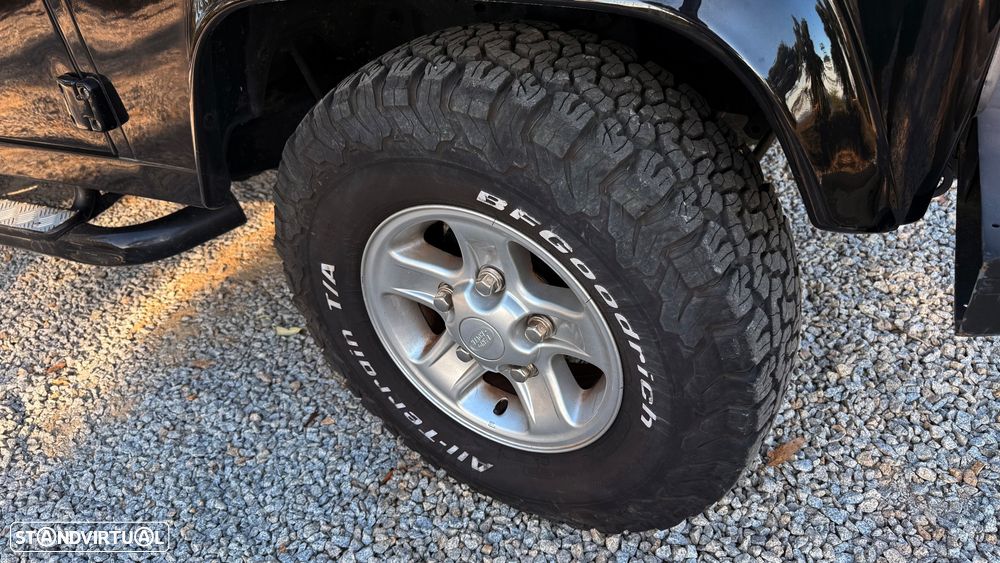 Land Rover Defender 90 2.5 TD5 Metal Top - 12