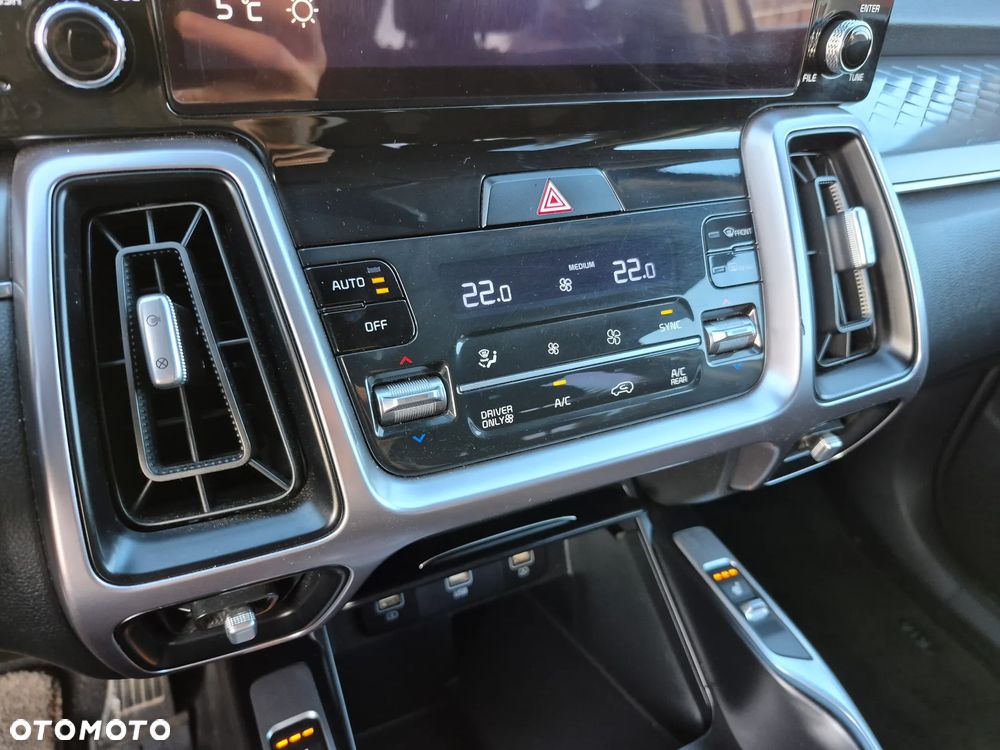 Kia Sorento 1.6 T-GDI HEV L 7os - 17