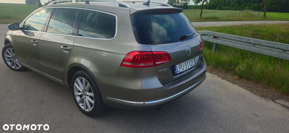 Volkswagen Passat 2.0 TDI 4Mot Highline DSG - 37