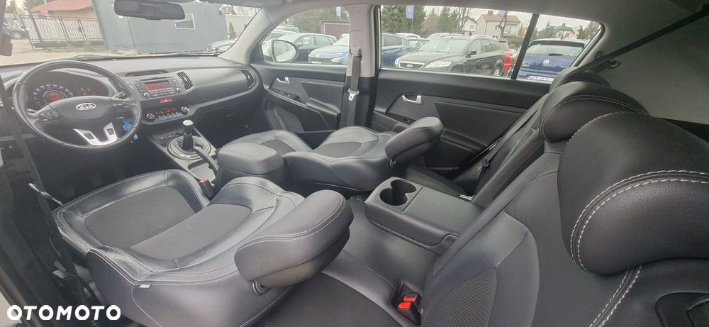 Kia Sportage 2.0 CVVT 2WD Attract - 19