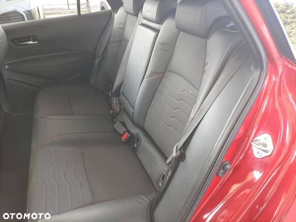 Toyota Corolla 1.8 Hybrid Selection - 12