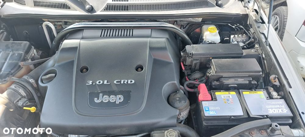 Jeep Commander - 17