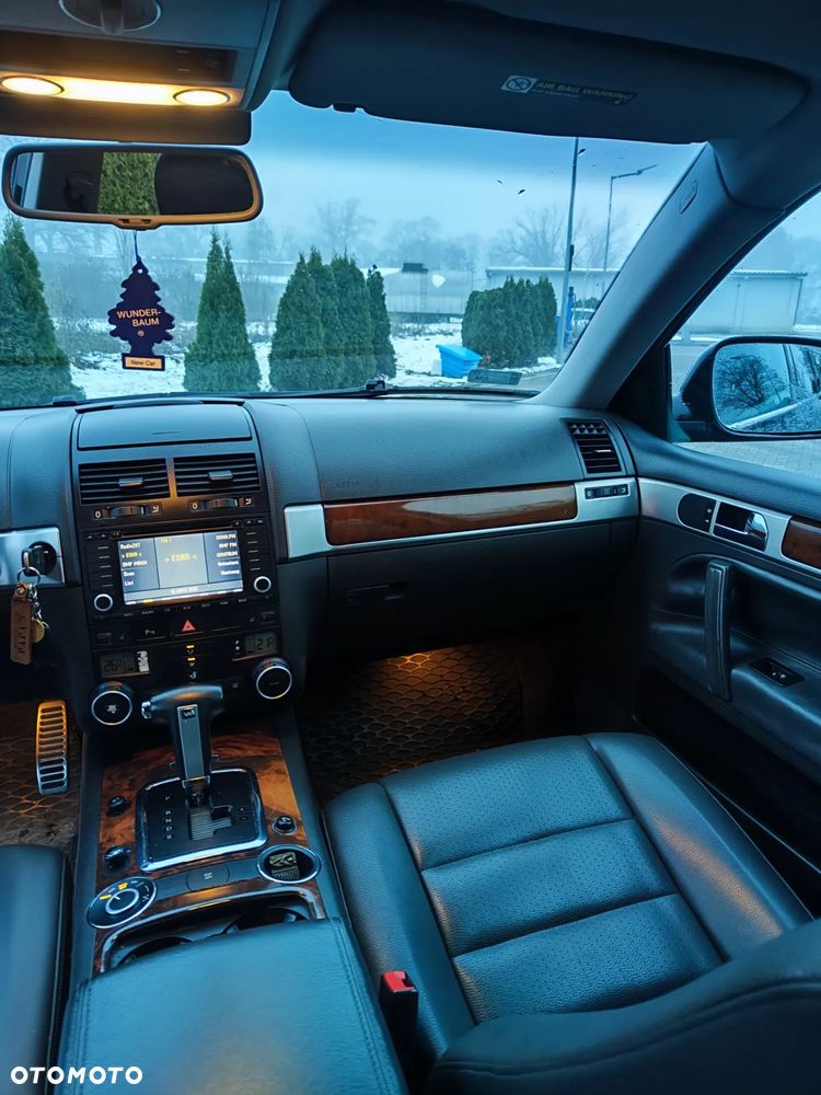 Volkswagen Touareg 3.2 V6 Automatik - 25