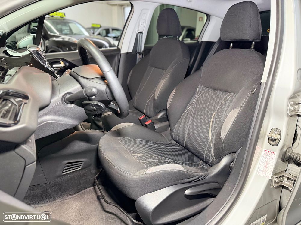 Peugeot 208 1.2 VTi Allure - 13