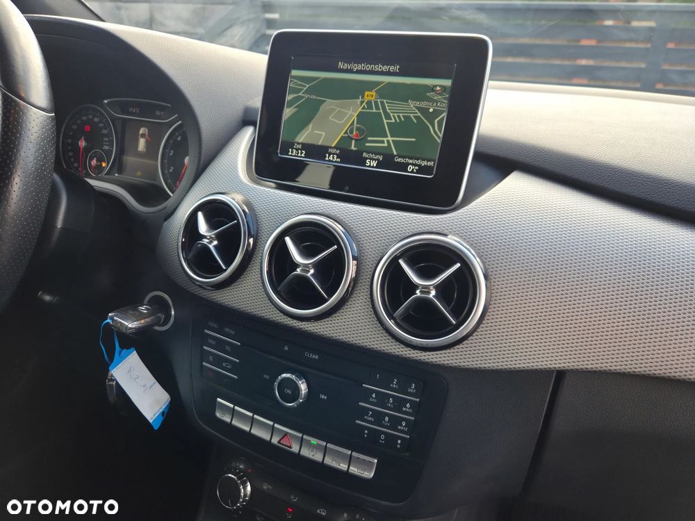 Mercedes-Benz Klasa B 180 BlueEFFICIENCY Edition Style - 17