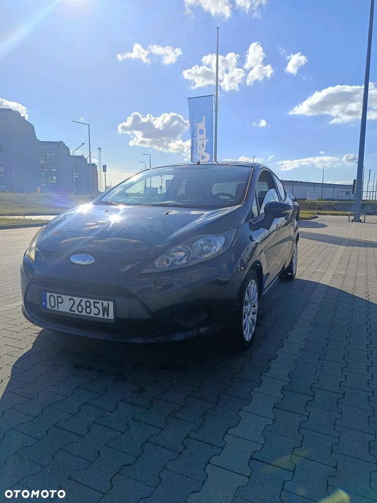 Ford Fiesta 1.25 Ambiente - 2
