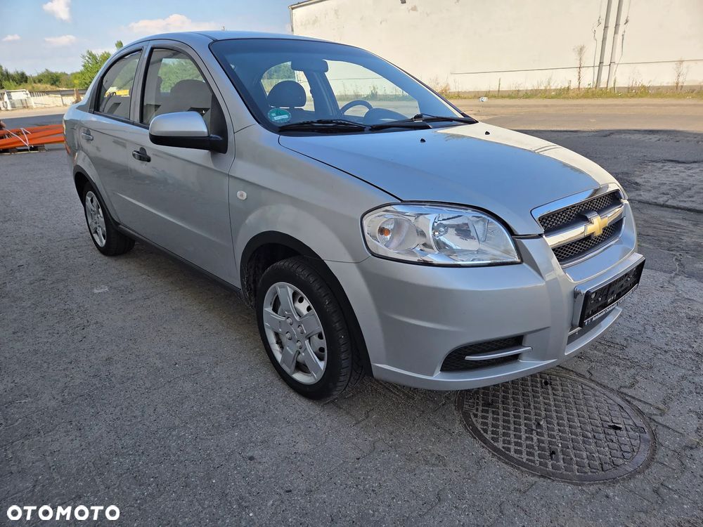 Chevrolet Aveo - 2