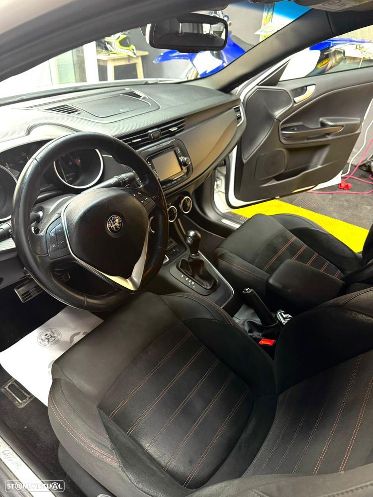 Alfa Romeo Giulietta 1.6 JTDM Super TCT - 6