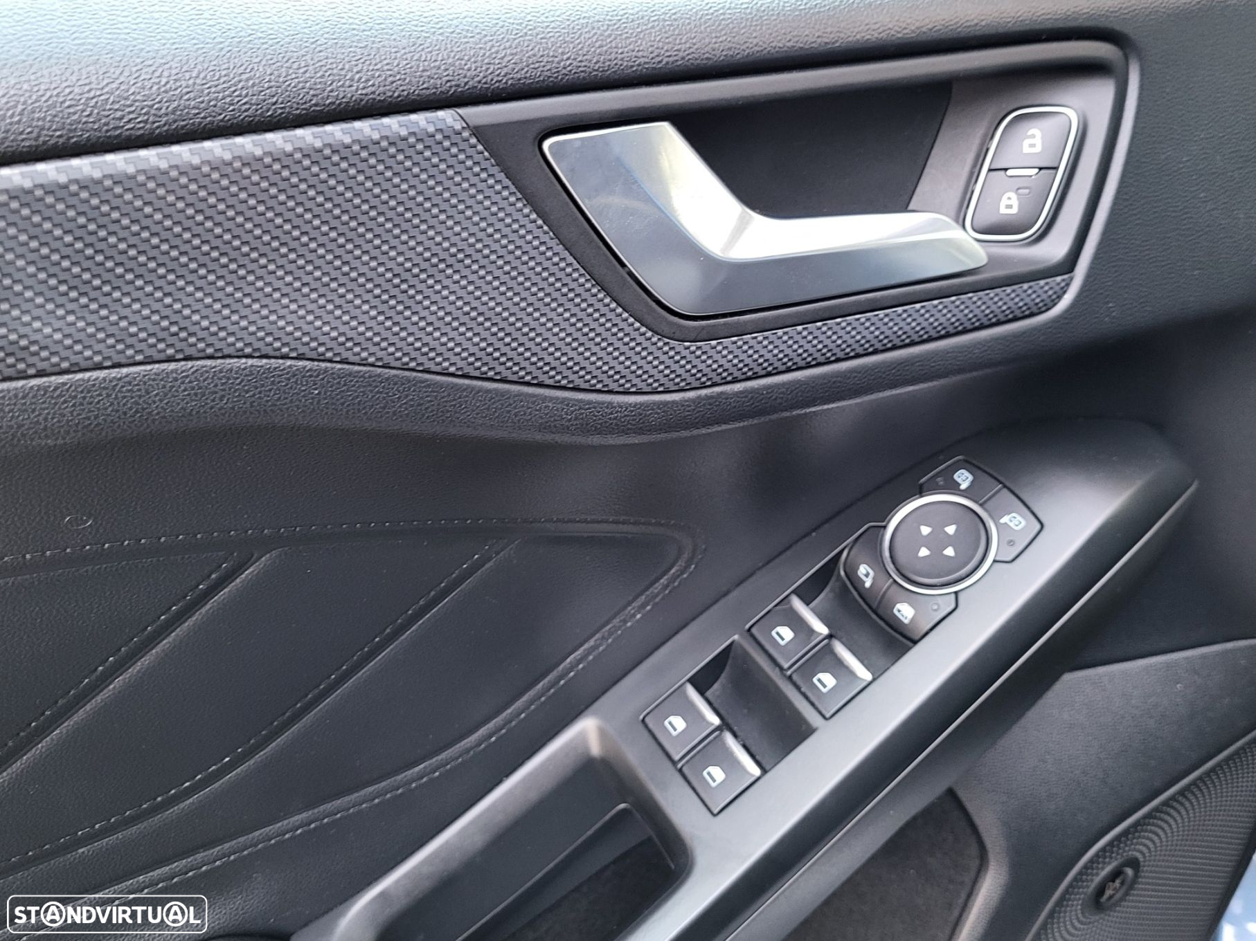 Ford Focus 1.0 EcoBoost ST-Line X - 18